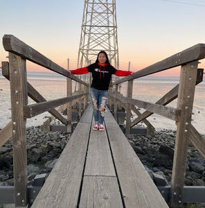 Meet your Posher, Elizabeth